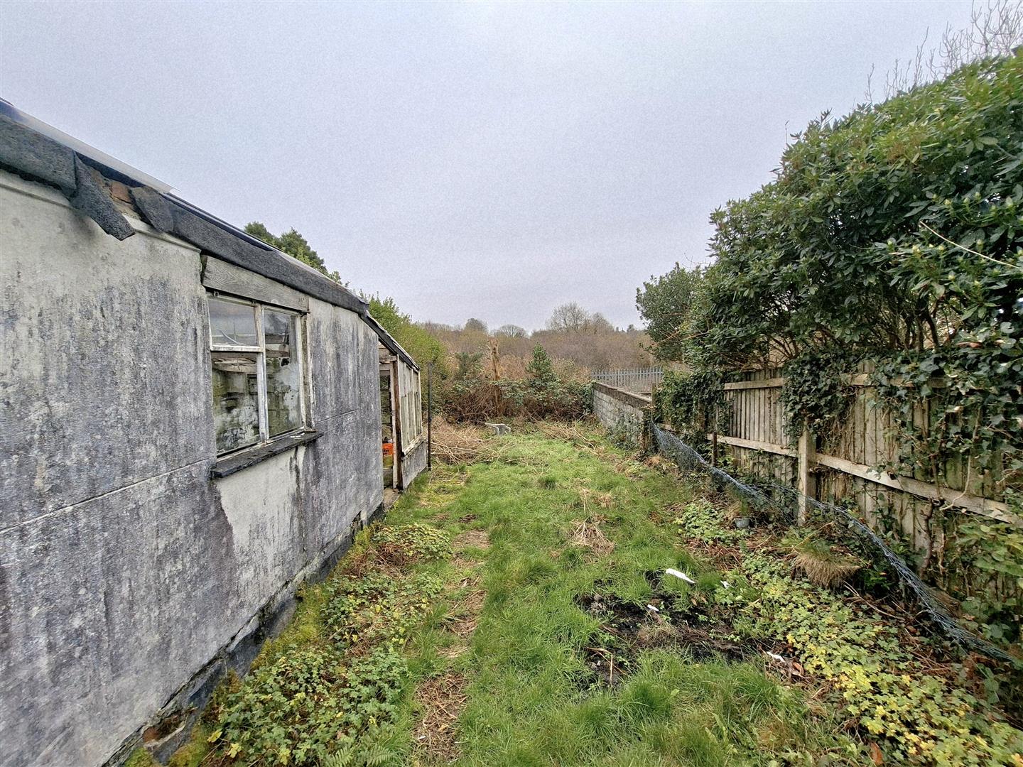 Ael-Y-Bryn Road, Fforestfach, Swansea, SA5 8JA